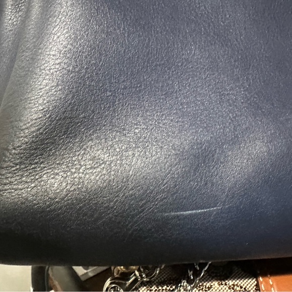 Coach Empire 40 in Navy - Picture 8 of 13